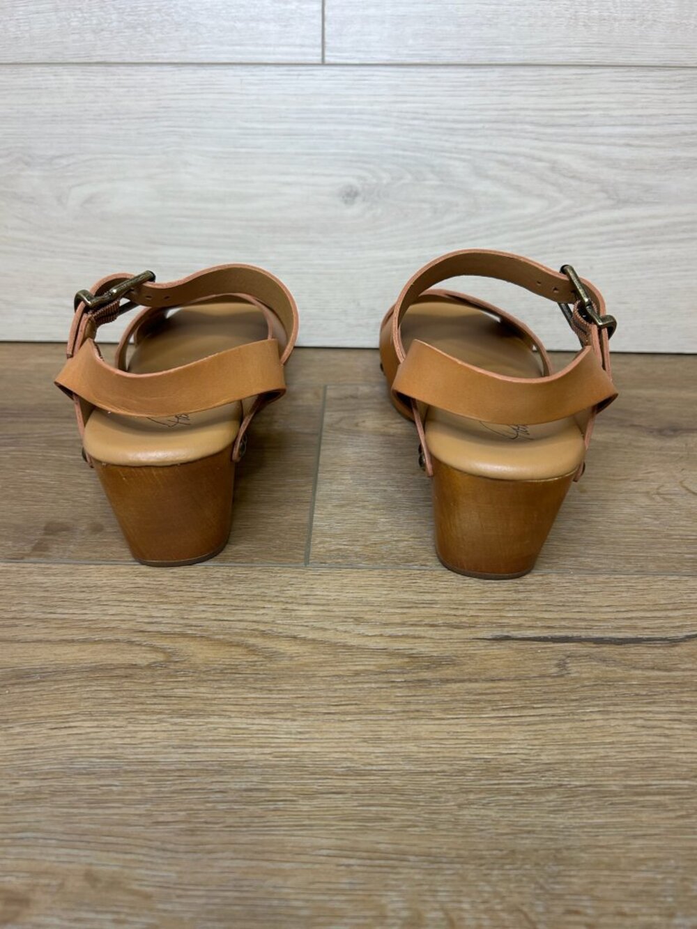 Patricia Nash Gigi Caramel Sandals Leather Size 9 - Picture 4 of 5